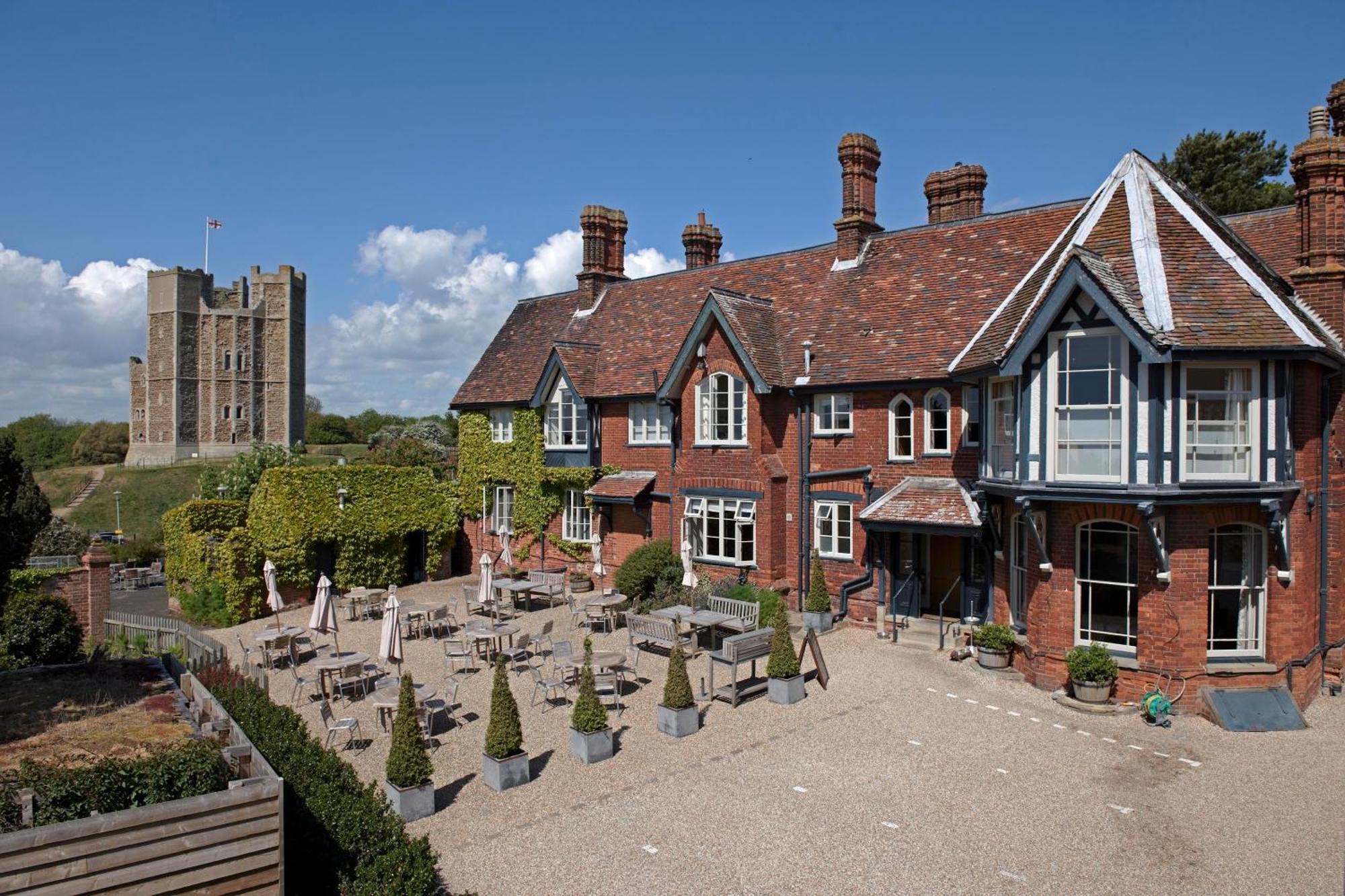 Crown And Castle Hotel Orford Bagian luar foto
