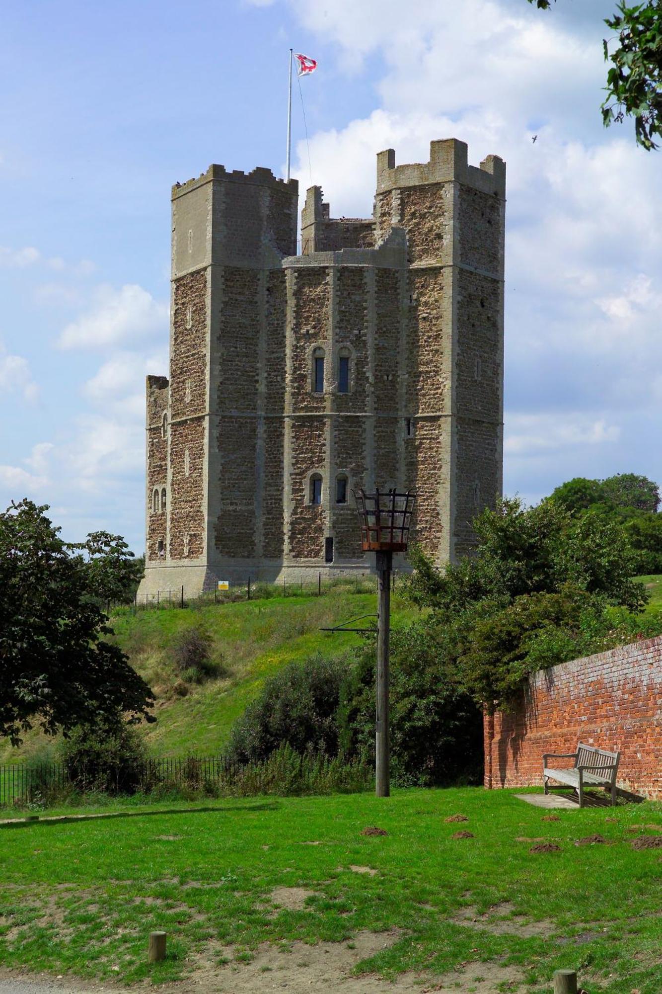 Crown And Castle Hotel Orford Bagian luar foto